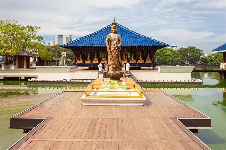Gangaramaya Maha Vihara