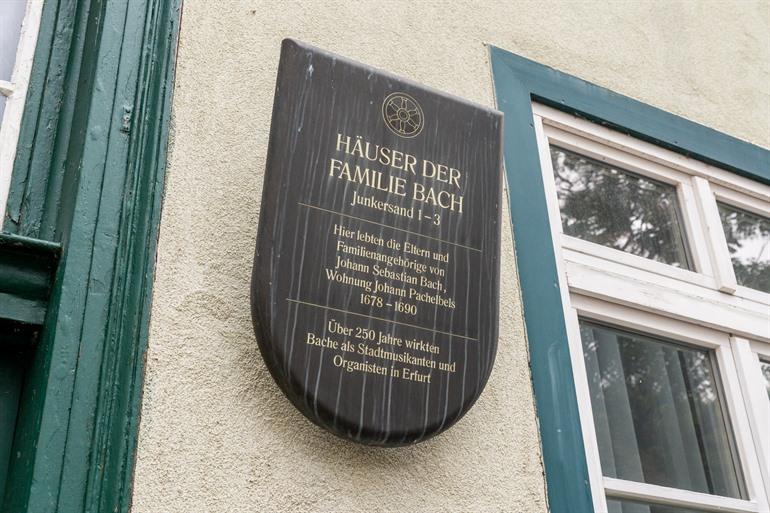 Gedenksteen aan het huis van de familie Bach