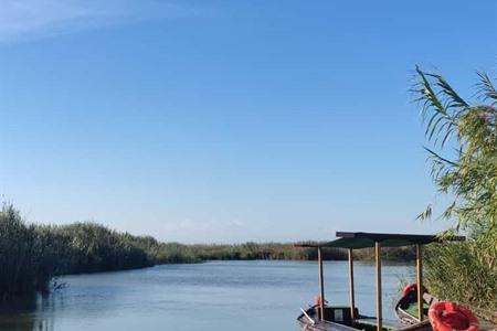 Geniet van een boottocht op het meer van l'Albufera (mogelijk bij zonsondergang)