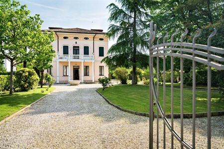 Gezellig B&B Villa Romano in art-nouveaustijl boeken 