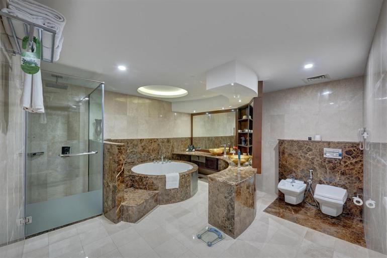 Ghaya Grand Hotel & Apartments