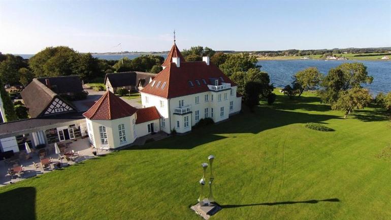 Gl. Avernæs Sinatur Hotel & Konference boeken