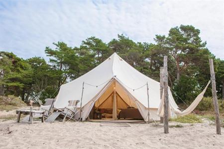 Glampingavontuur boeken bij Surflodge Gotland in Tofta