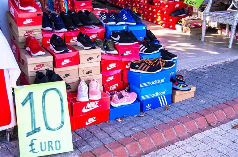 Goedkope namaakschoenen van bekende merken