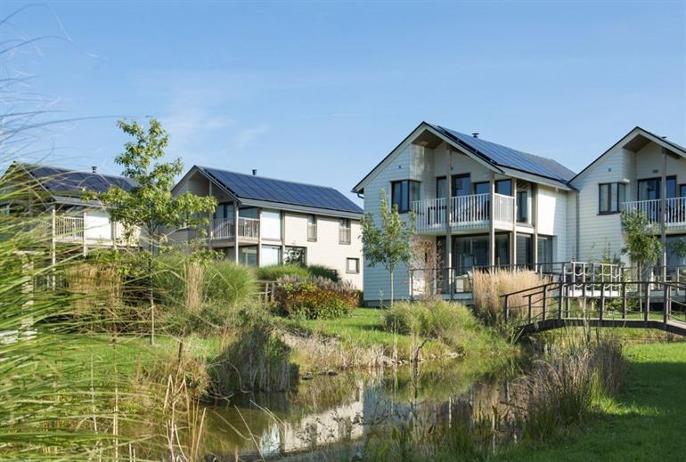 Golden Lakes Village boeken