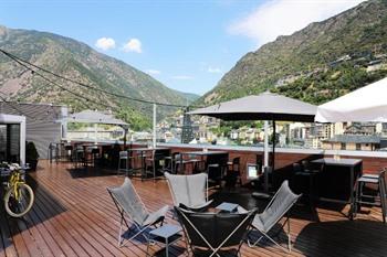 Golden Tulip Andorra Fenix boeken
