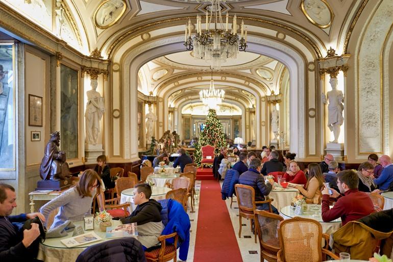 Gran Caffè Gambrinus in Napels