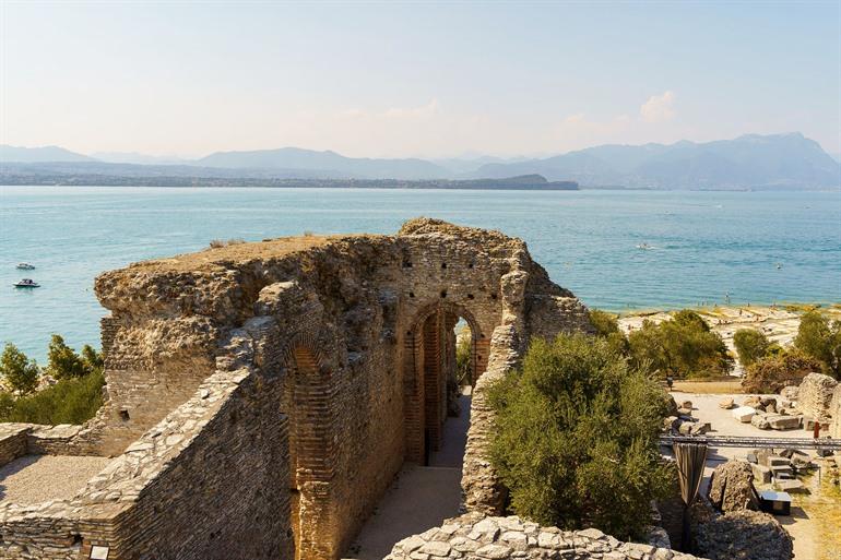 Grotte di Catullo, Gardameer, Lombardije