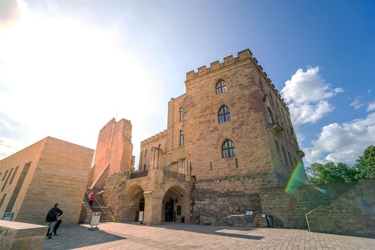 Hambacher Schloss bezoeken, Duitsland