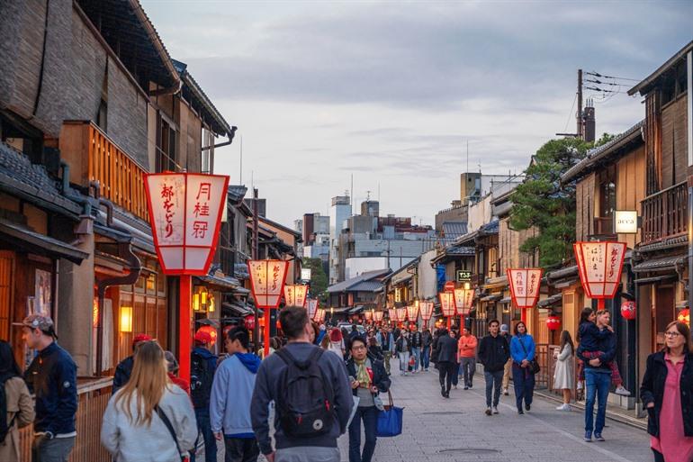 Hanamikoji Street in Kyoto