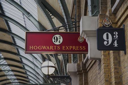 Harry Potter 9 3/4 platform Kings Cross Londen