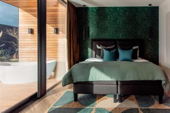 Haven Lake Village boeken