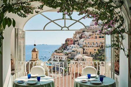 Heerlijk overnachten en dineren bij Le Sirenuse in Positano