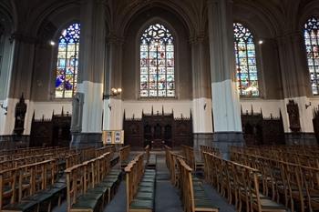 Het interieur van de Sint-Bonifaaskerk in Elsene