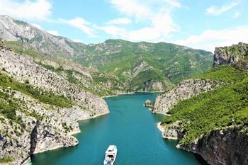 Het Komanimeer in Albanië