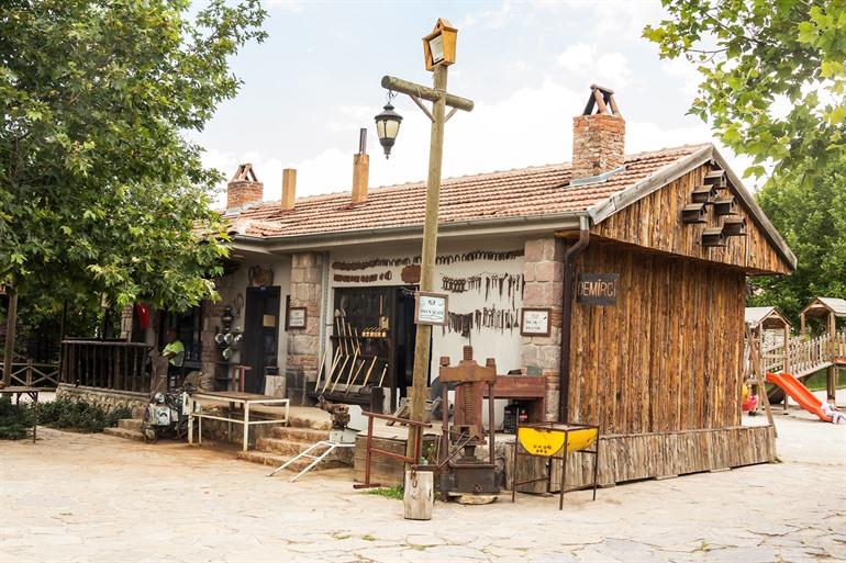 Het openluchmuseum Altinkoy, Ankara