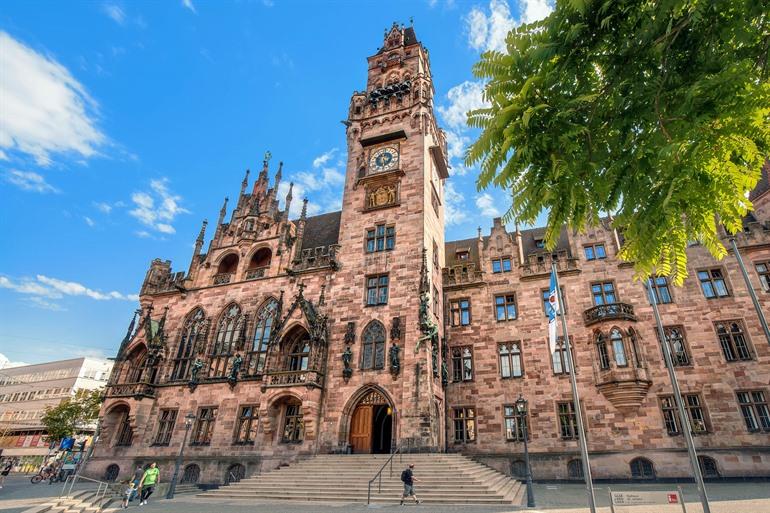Het Rathaus St. Johann in Saarbrücken bezoeken, Saarland