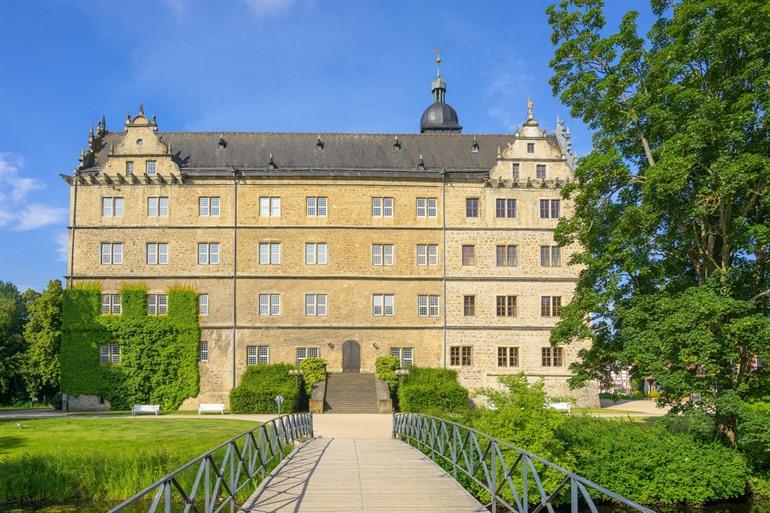 Het Schloss van Wolfsburg op een mooie zomerdag