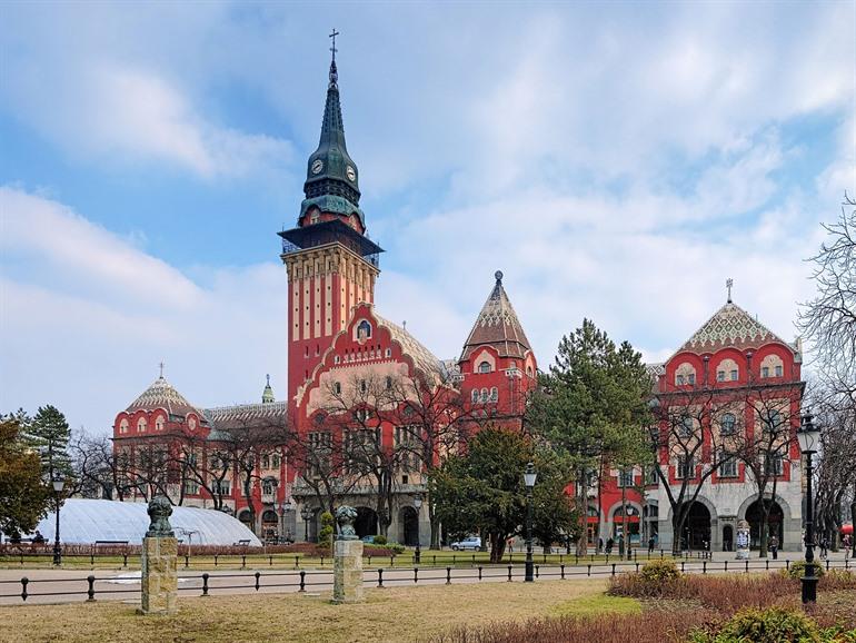 Het stadhuis van Subotica bezoeken, Servië