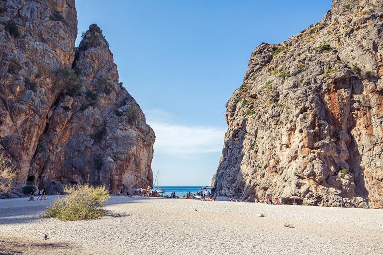 Het strand van Sa Calobra, Torrent de Pareis, Mallorca