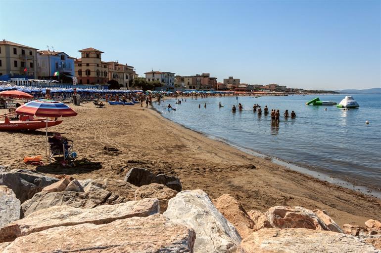 Het strand van San Vincenzo