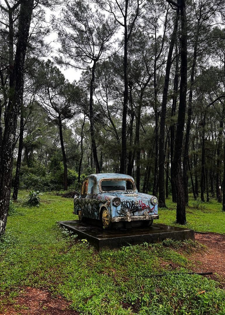 Het verlaten waterpark Ho Thuy Tien
