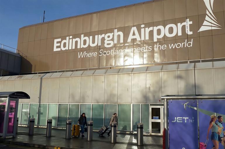 Hoe van luchthaven Edinburgh naar het stadscentrum