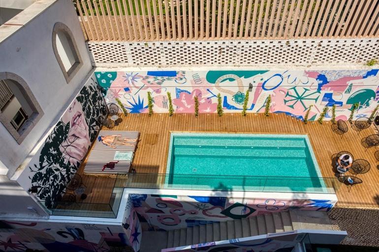 Hostel Selina Secret Garden Lisbon