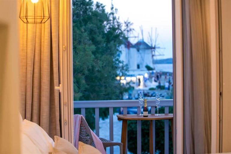 Hotel boeken op Mykonos met zicht op de beroemde windmolens