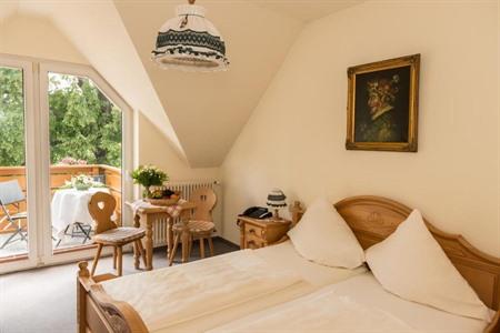 Hotel Knorre aan de oevers van de Elbe boeken