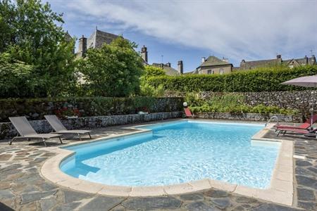 Hotel Logis Le Bailliage (Salers)