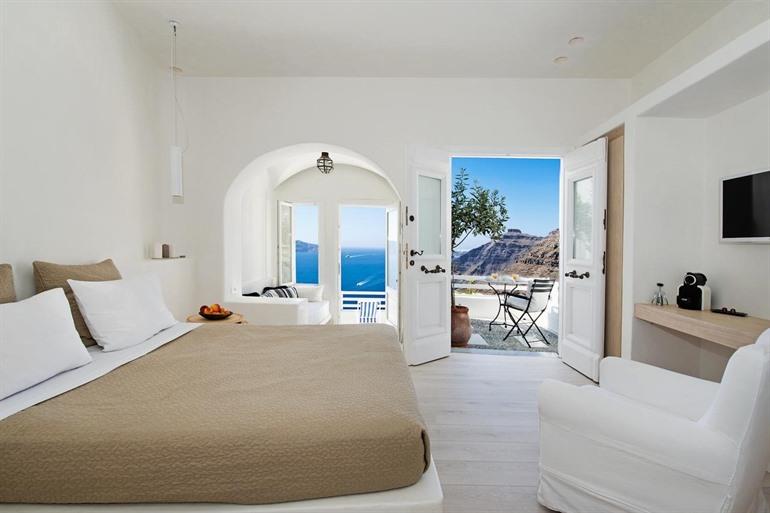 Hotel Porto Fira Suites (Fira, Santorini)