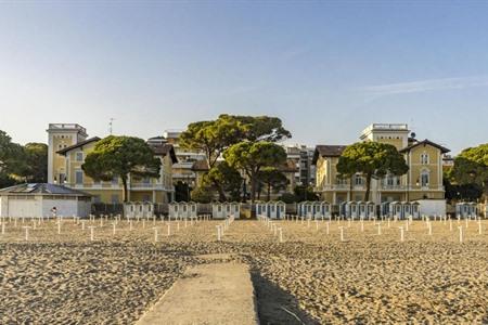 Hotel Ville Bianchi op wandelafstand van het strand en het centrum boeken