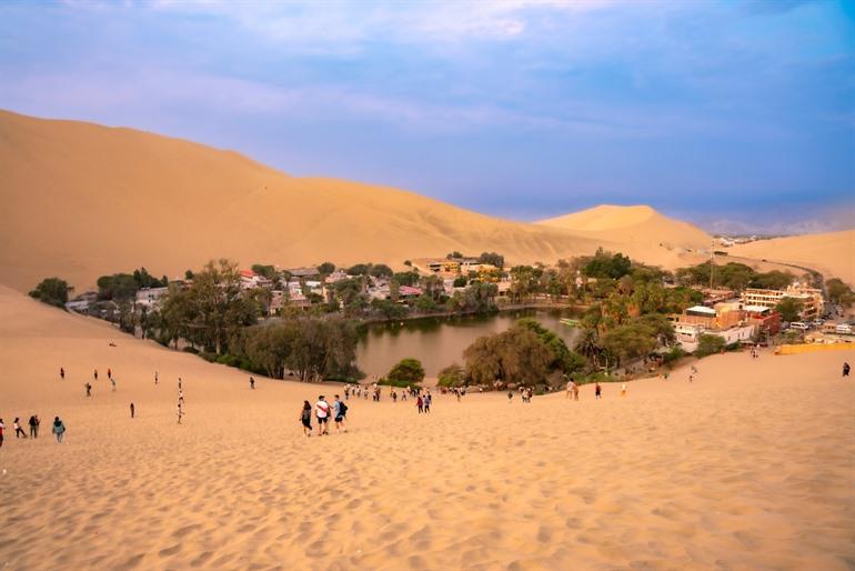 Huacachina in de Peruaanse kustwoestijn