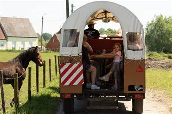 Huifdkarrentocht - Weg van Wetteren