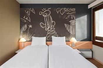 ibis Charleroi Airport Brussels South boeken