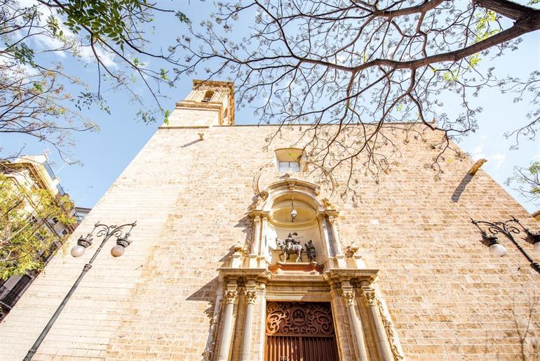 Iglesia de San Martín y San Antonio