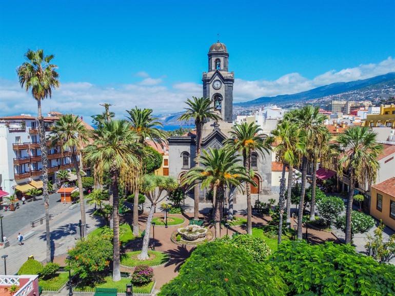 Iglesia Nuestra Señora de la Peña de Francia op Plaza de la Iglesia in Puerto de la Cruz