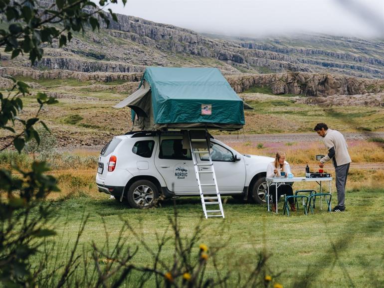 IJsland rondreis in 4x4 jeep met daktent