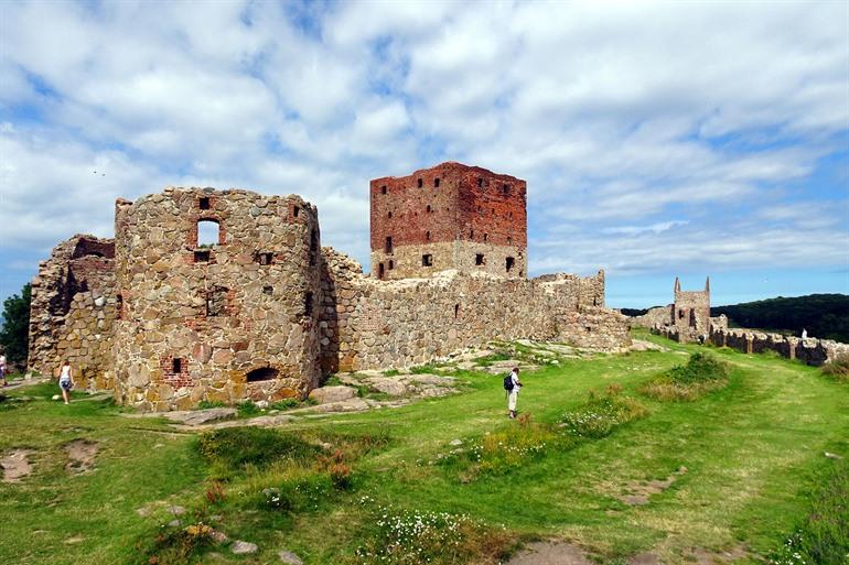 Indrukwekkende middeleeuwse fort Hammershus, Denemarken