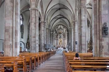 Interieur Katholieke kathedraal van Bolzano, Dolomieten