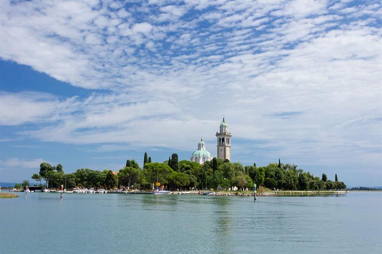 Isola di Barbana, in de lagune van Grado
