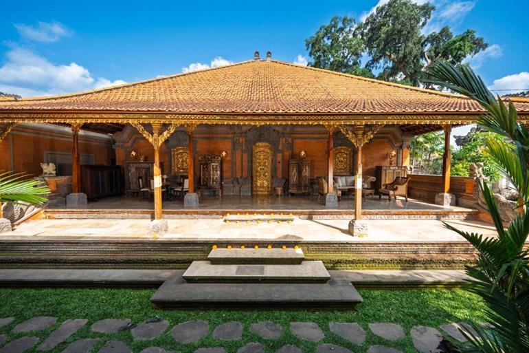Kamer boeken in een voormalig paleis, Puri Kantor Legacy - Heritage Palace