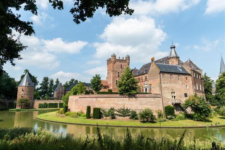 Kasteel Huis Bergh boeken