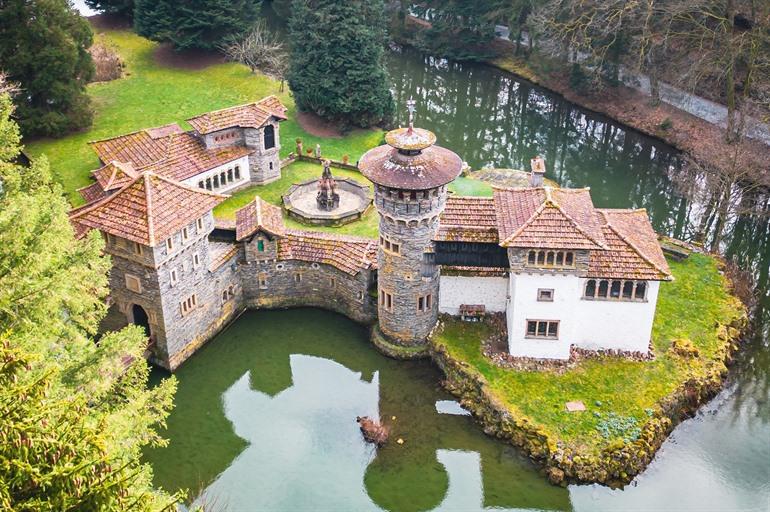 Kasteel Turelbaach Schloss