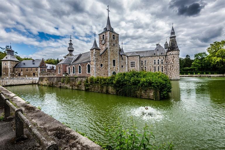 Kasteel van Jehay in Amay