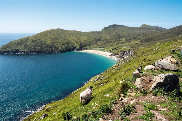 Keem Bay, een afgelegen en schilderachtige inham op Achill Island