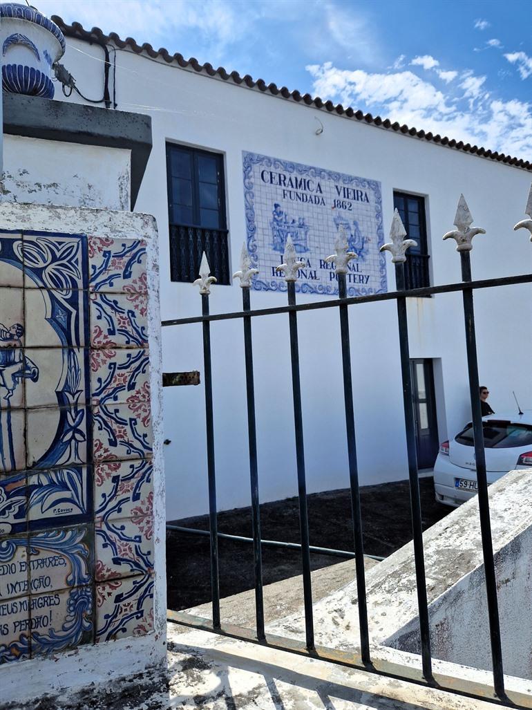 Keramiekfabriek Cerâmica Vieira in Lagoa bezoeken