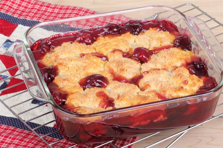 Kersen cobbler dessert