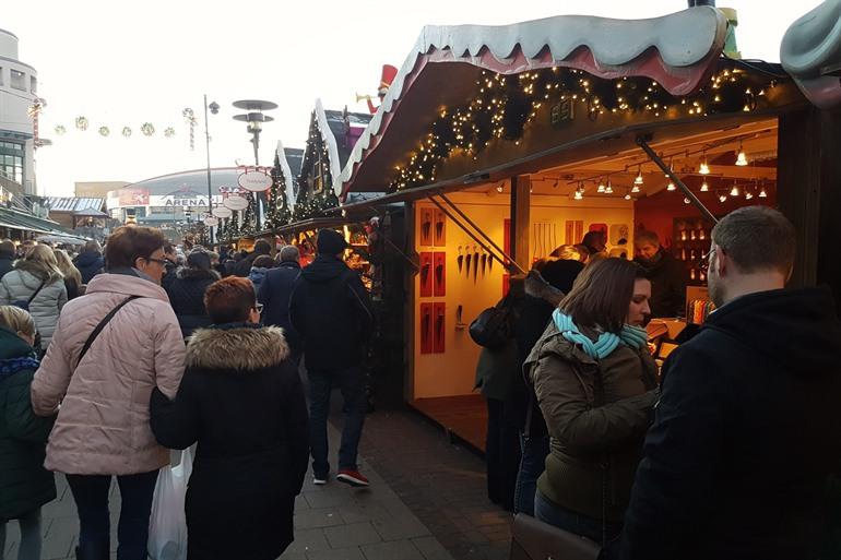 Kersthutten op de markt